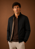 Men's lightweight fleece bomber jacket featuring zip pockets, perfect for casual wear and outdoor activities. 0
